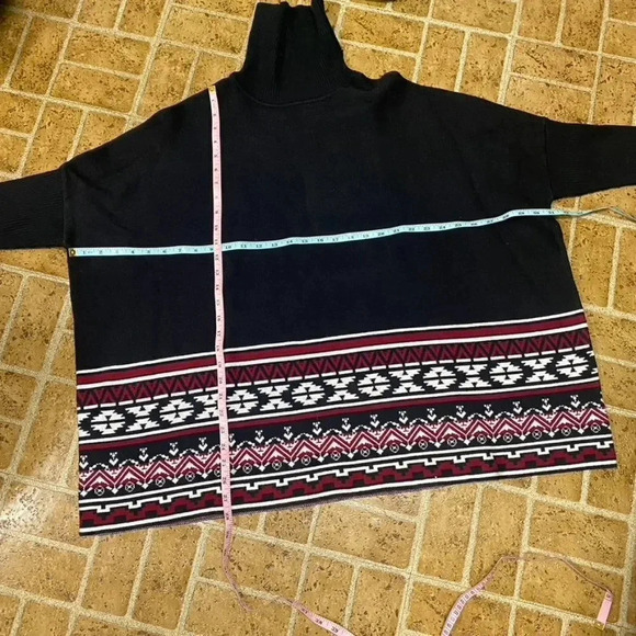 NWT Joseph A. Tribal Print Black Turtleneck Sweater - Picture 15 of 15